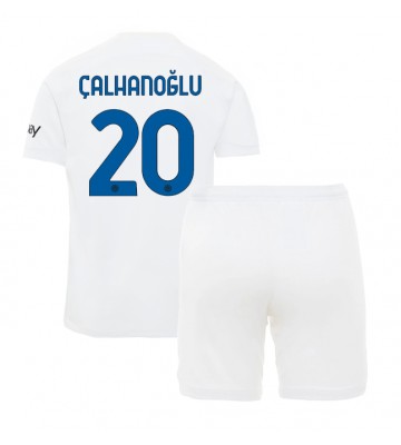 Inter Milan Hakan Calhanoglu #20 Segunda Equipación Niños 2023-24 Manga Corta (+ Pantalones cortos)